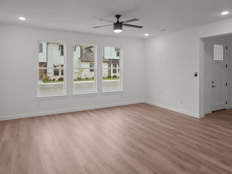 9624 Thorncrown Lane, Fort Worth TX 76179 - Photo 8