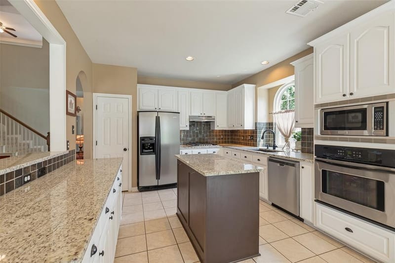2716 Parkside Lane, McKinney TX 75072 - Photo 16