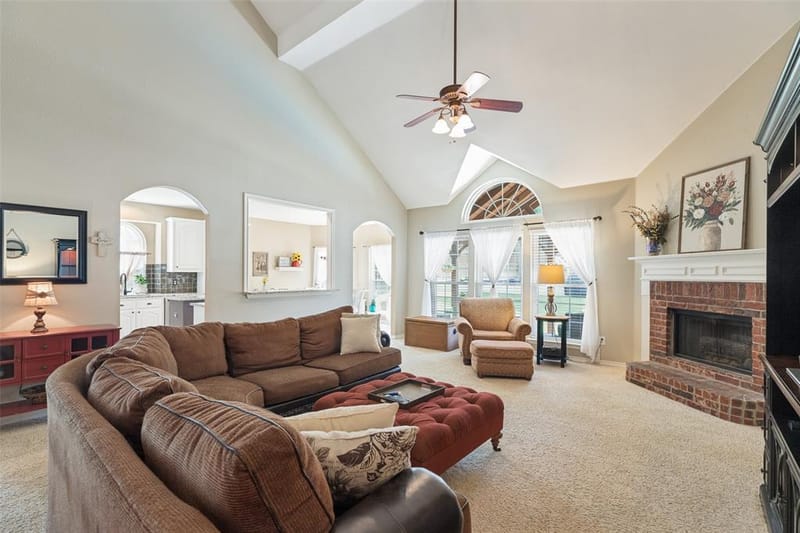 2716 Parkside Lane, McKinney TX 75072 - Photo 9