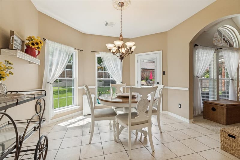 2716 Parkside Lane, McKinney TX 75072 - Photo 10