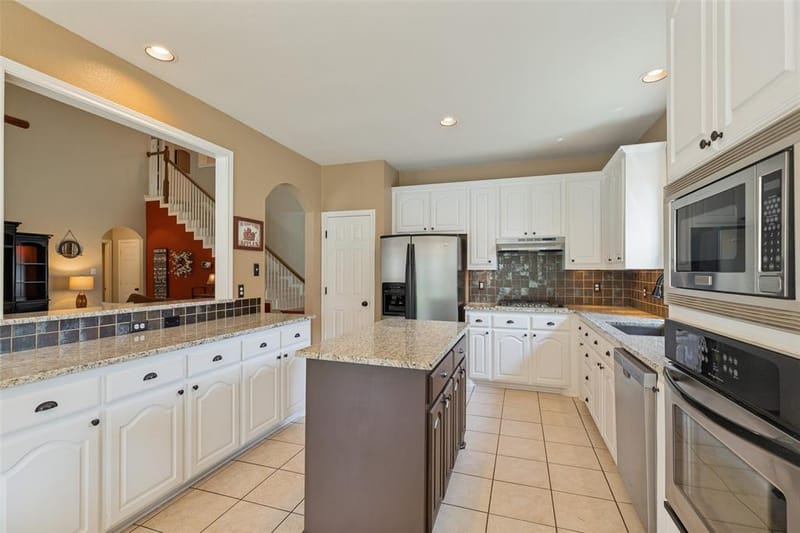 2716 Parkside Lane, McKinney TX 75072 - Photo 15