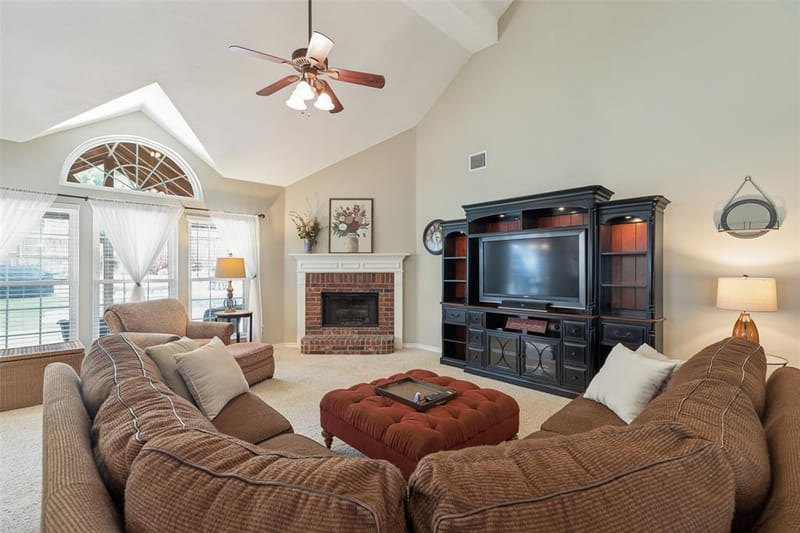 2716 Parkside Lane, McKinney TX 75072 - Photo 8