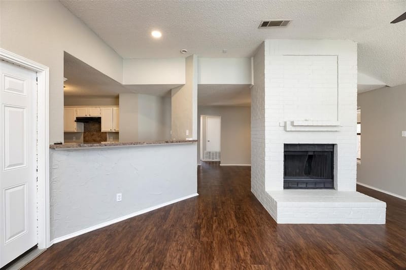 200 Caprock Drive, Arlington TX 76018 - Photo 7