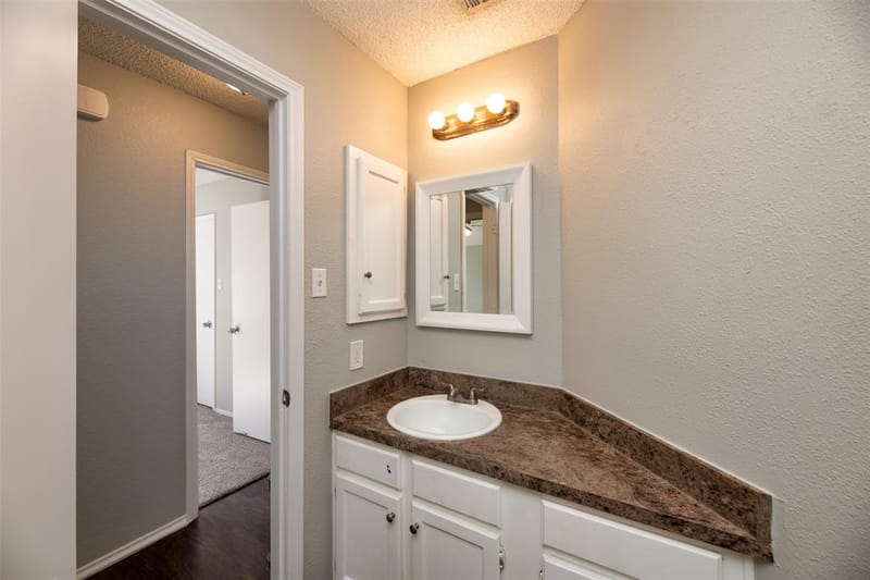 200 Caprock Drive, Arlington TX 76018 - Photo 20