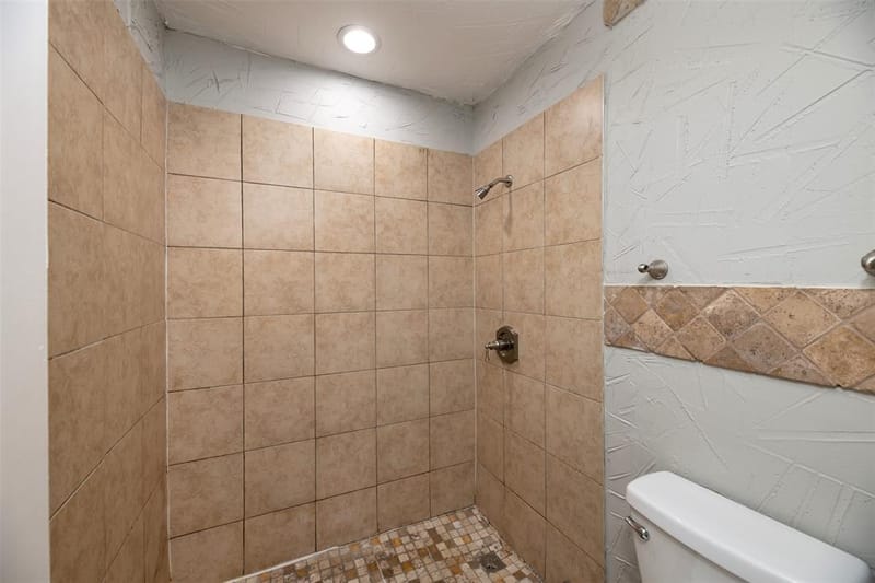 200 Caprock Drive, Arlington TX 76018 - Photo 14