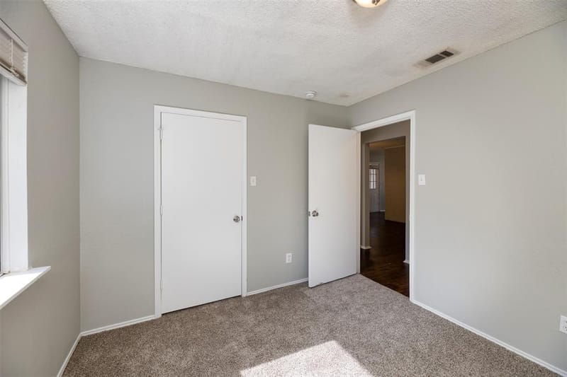 200 Caprock Drive, Arlington TX 76018 - Photo 18
