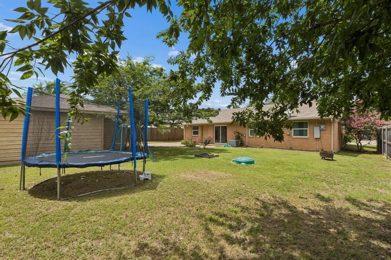 1239 Evergreen Drive, Richardson TX 75080 - Photo 32