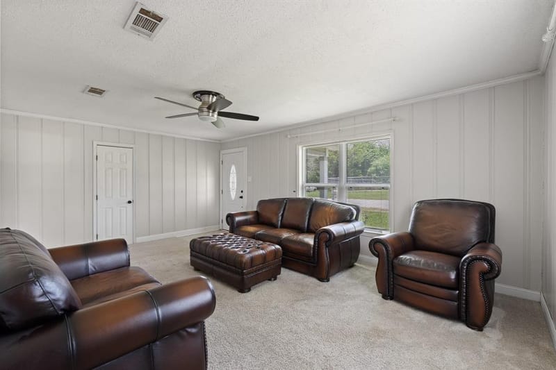 111 W Shelton Street, Alvarado TX 76009 - Photo 4