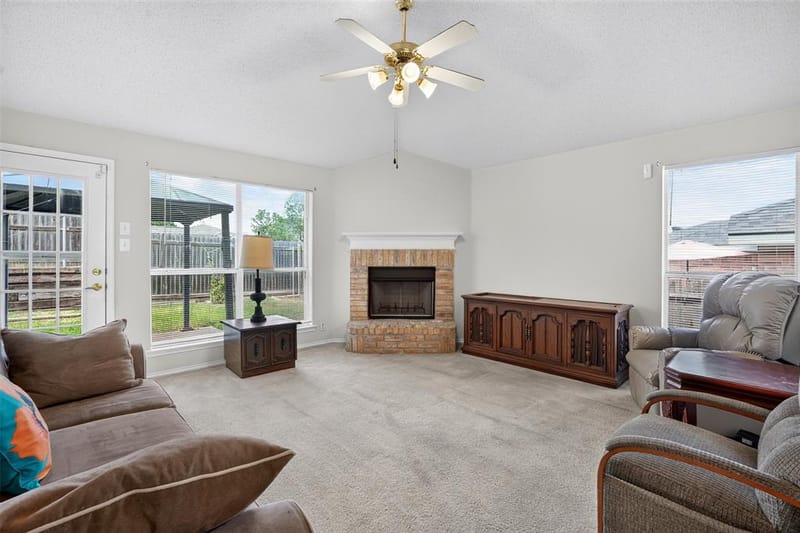 10208 Dallam Lane, Fort Worth TX 76108 - Photo 4