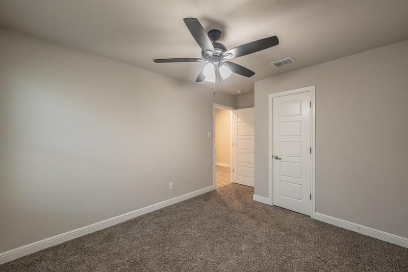 713 Breckenridge Park Drive, Alvarado TX 76009 - Photo 17
