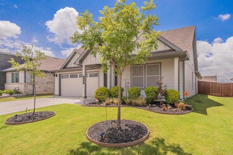 713 Breckenridge Park Drive, Alvarado TX 76009 - Photo 3