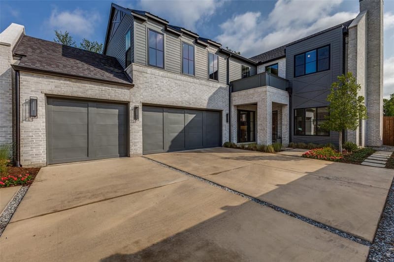1606 Old Gate Lane, Dallas TX 75218 - Photo 2