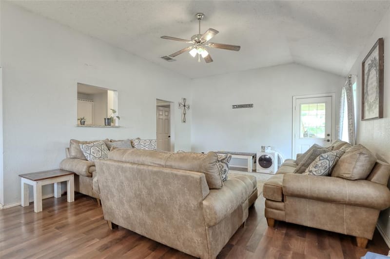 108 Wolf Lane, Lacy Lakeview TX 76705 - Photo 12