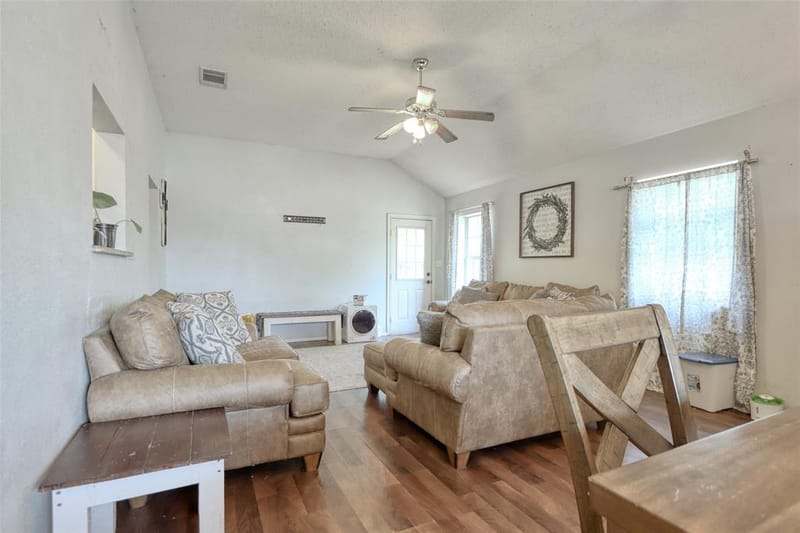 108 Wolf Lane, Lacy Lakeview TX 76705 - Photo 7