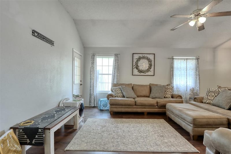 108 Wolf Lane, Lacy Lakeview TX 76705 - Photo 10