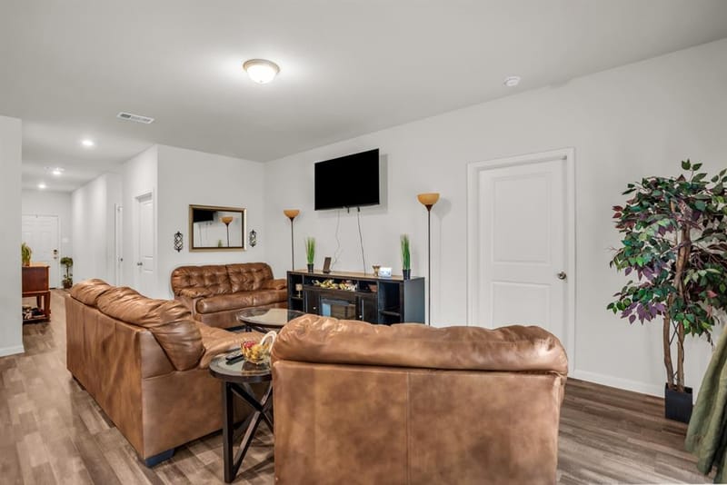 3635 Chestnut Oak Drive, Dallas TX 75253 - Photo 11