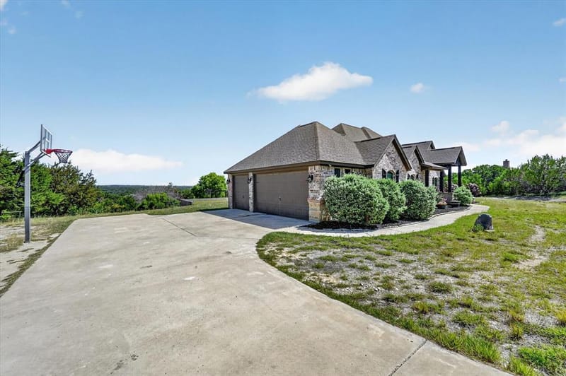 118 Cedar Mountain Drive, Weatherford TX 76085 - Photo 2