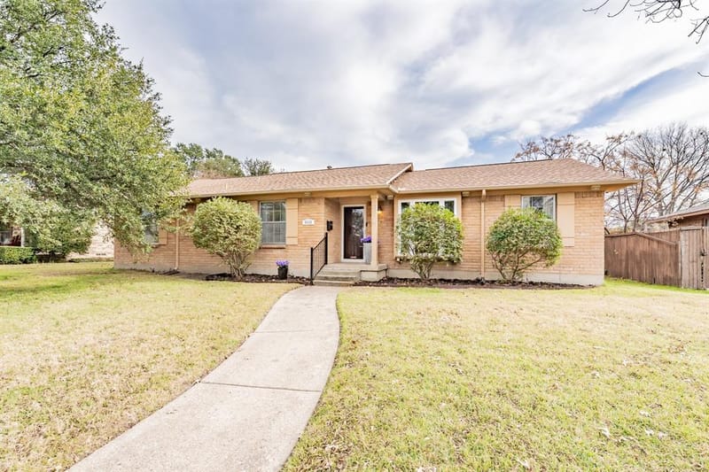 8426 Van Pelt Drive, Dallas TX 75228 - Photo 2