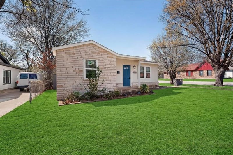 1300 E Mulkey Street, Fort Worth TX 76104 - Photo 29