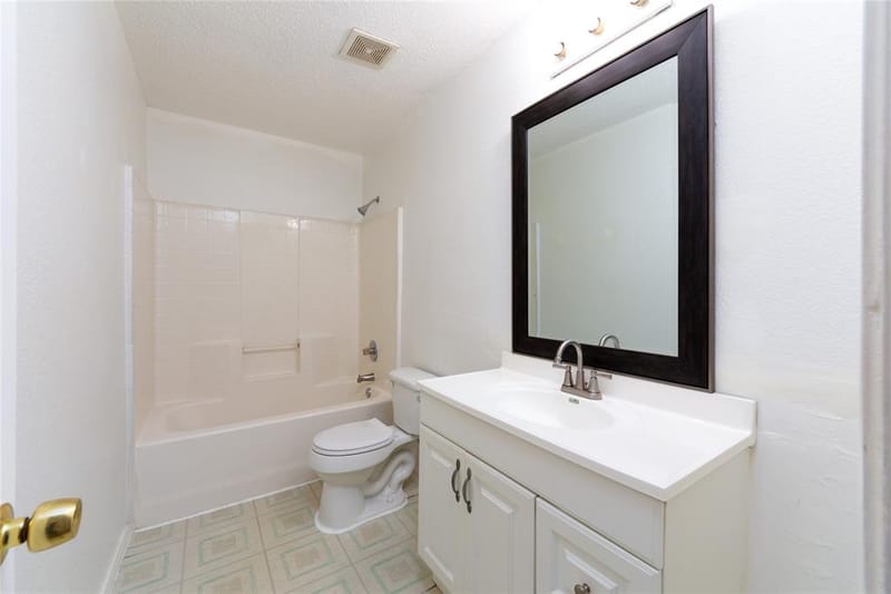 2428 Summit Lane, Dallas TX 75227 - Photo 7