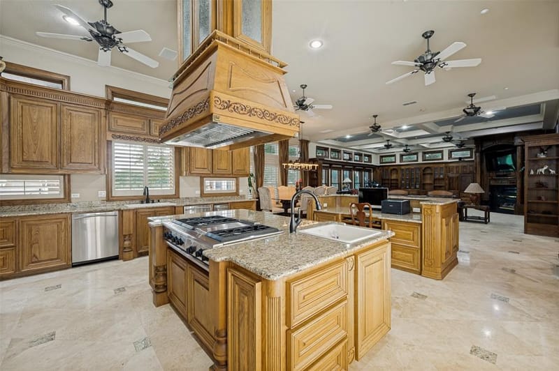 1634 Oak Ridge Drive, Corinth TX 76210 - Photo 11