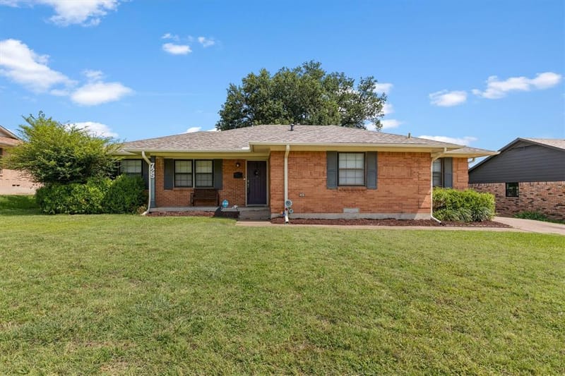 725 Branch Drive, Garland TX 75041 - Photo 21