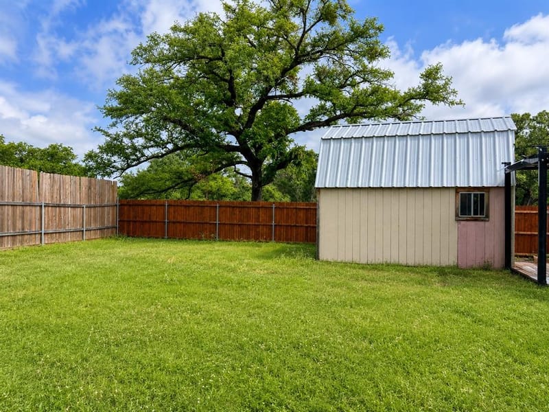 3229 Hiawatha Trail, Lake Worth TX 76135 - Photo 5