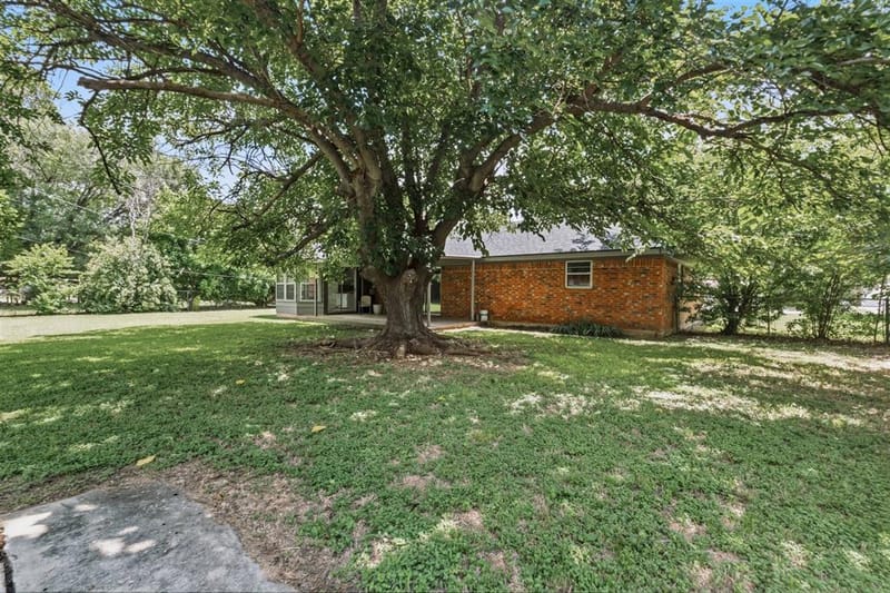 2403 Monticello Street, Brownwood TX 76801 - Photo 25