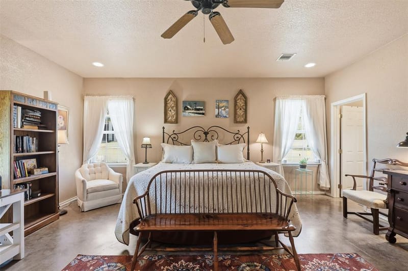 5770 W Highway 199, Springtown TX 76082 - Photo 14