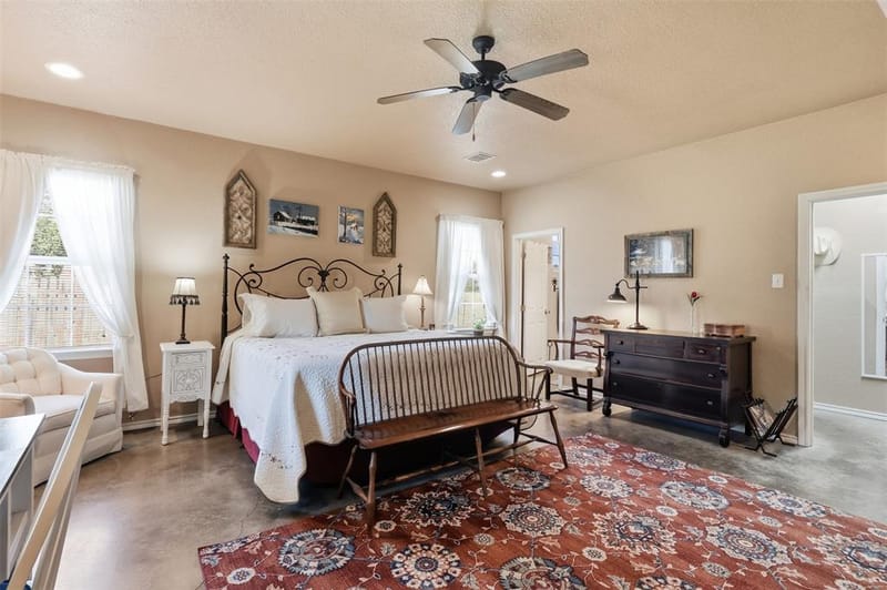 5770 W Highway 199, Springtown TX 76082 - Photo 15