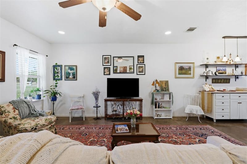 5770 W Highway 199, Springtown TX 76082 - Photo 8