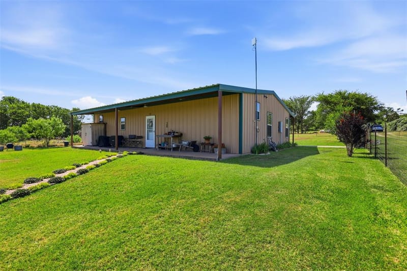 5770 W Highway 199, Springtown TX 76082 - Photo 25