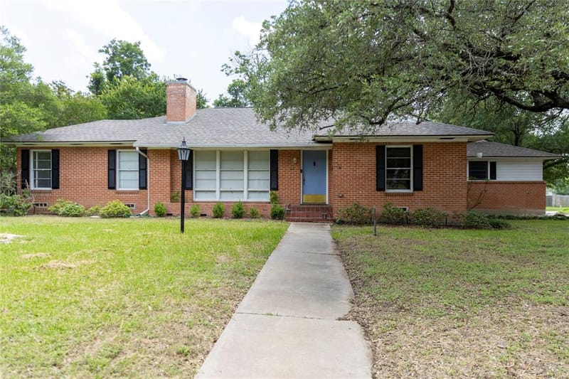 3228 Colcord Avenue, Waco TX 76707 - Photo 2