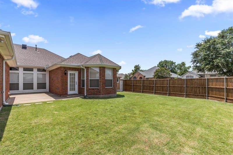 7201 Armstrong Lane, Rowlett TX 75089 - Photo 3