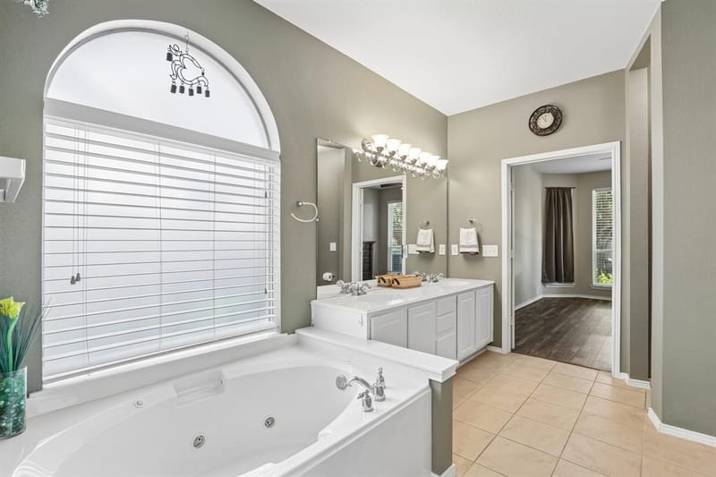 8204 Olympia Drive, McKinney TX 75072 - Photo 18