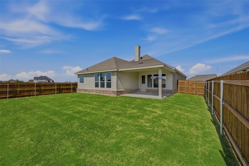 901 Silverleaf Drive, Ennis TX 75119 - Photo 32