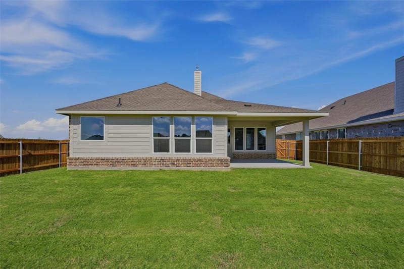 901 Silverleaf Drive, Ennis TX 75119 - Photo 30