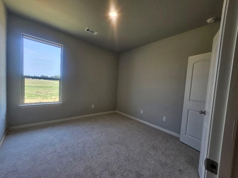 813 Silverleaf Drive, Ennis TX 75119 - Photo 6