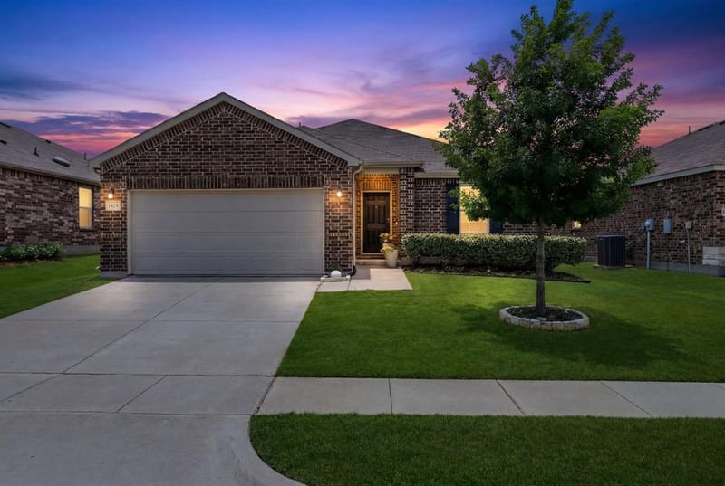 1424 Vernon Drive, Aubrey TX 76227 - Photo 2