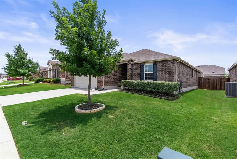 1424 Vernon Drive, Aubrey TX 76227 - Photo 5