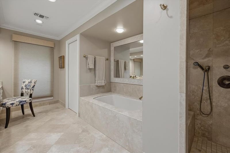 2209 Canterbury Drive, Westover Hills TX 76107 - Photo 23