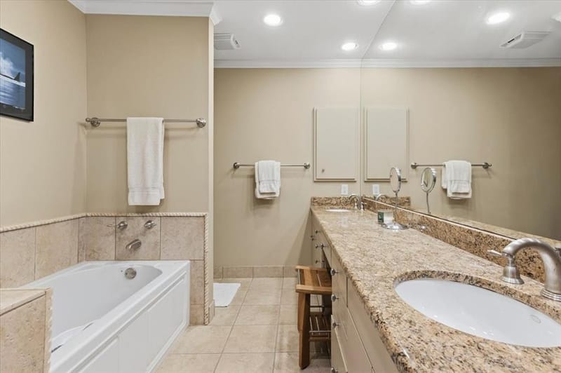 2209 Canterbury Drive, Westover Hills TX 76107 - Photo 28