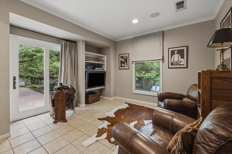 2209 Canterbury Drive, Westover Hills TX 76107 - Photo 30