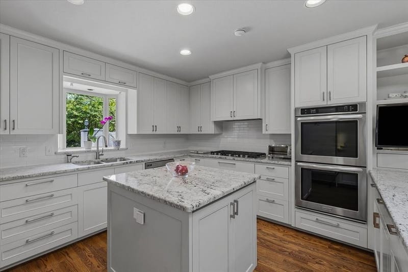 2209 Canterbury Drive, Westover Hills TX 76107 - Photo 15