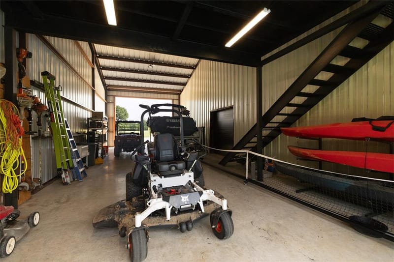 1100 County Road 1785, Sunset TX 76270 - Photo 37