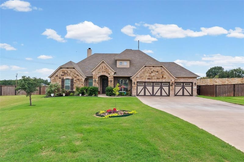 104 Lagrange Court, Weatherford TX 76088 - Photo 4