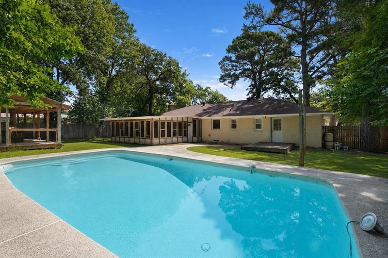 2603 Sherwood Street, Denton TX 76209 - Photo 2