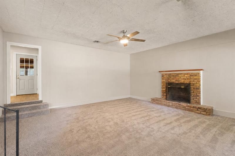 2603 Sherwood Street, Denton TX 76209 - Photo 3