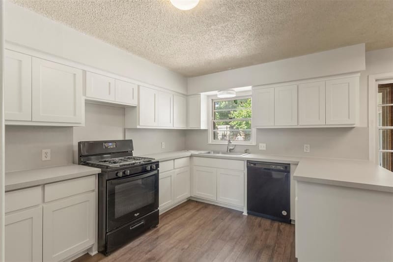 2603 Sherwood Street, Denton TX 76209 - Photo 4