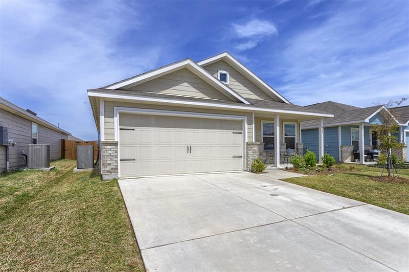 322 Ashbrook Way, Princeton TX 75407 - Photo 2